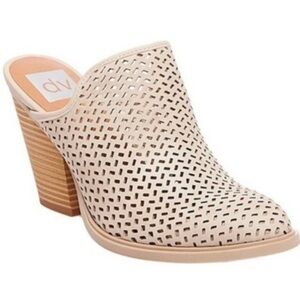 DV DOLCE VITA Kelso Mule Sand
Perforated Nubuck